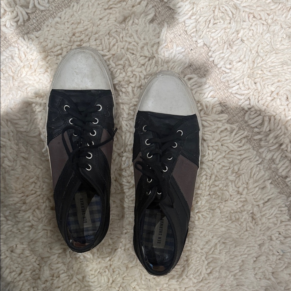 Men’s Ben Sherman Sneakers in Black and Gray